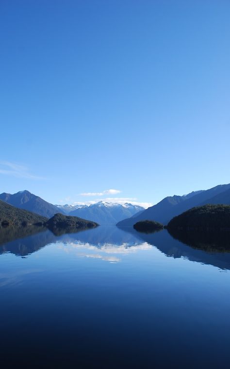 Lake Te Anau NZ Te Anau New Zealand, Te Anau, Dream Holidays, New Zealand Adventure, Romantic Luxury, New Zealand Landscape, Visit New Zealand, New Zealand South Island, Oceania Travel