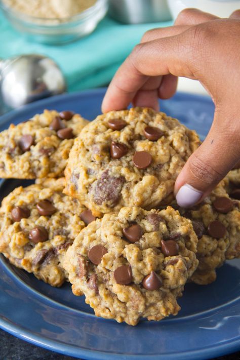 Best Lactation Cookies, Breastfeeding Cookies, Lactation Cookies Recipe, Breastfeeding Snacks, Cookies Healthy, Breastfeeding Foods, Lactation Recipes, Lactation Cookies, Brewers Yeast