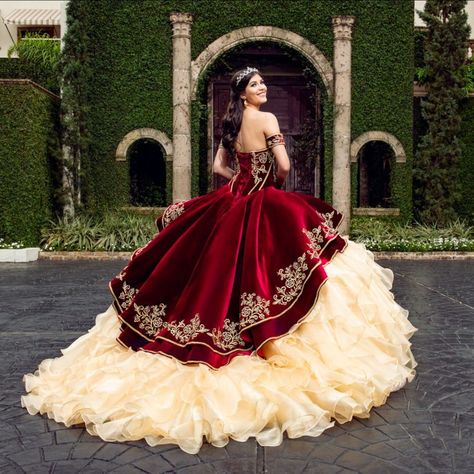 Quinceanera Dresses Charro, Princess Elise, Pink Sweet 16 Dress, Vestido Charro, Quinceanera Dresses Gold, Mexican Quinceanera Dresses, Charro Quinceanera Dresses, Quinceañera Ideas, Quince Dresses Mexican