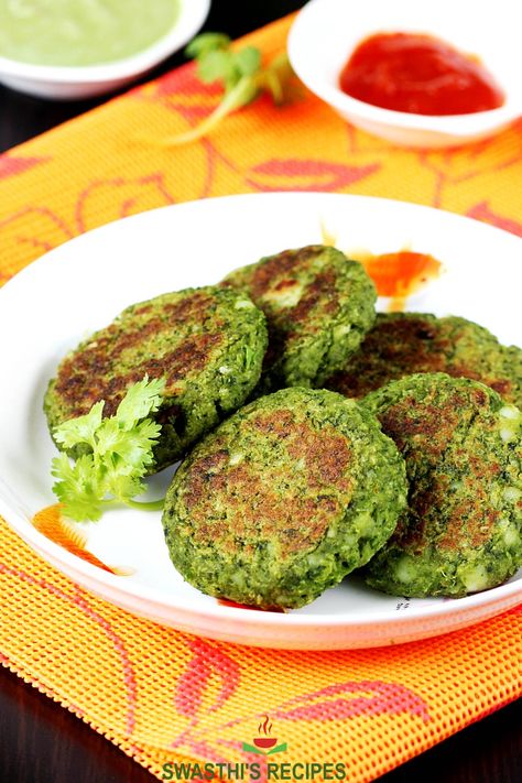 Hara bhara kabab Veg Kabab Recipe, Hara Bhara Kabab, Easy Indian Snacks, Veg Snacks, Spicy Snacks Recipes, Breakfast Recipes Indian, Indian Cooking Recipes, Vegetarian Snacks Recipes, Spicy Snacks