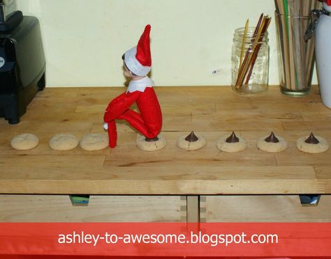 Mickey Ornaments, Elf On The Shelves, Diy Batman, Batman Diy, Awesome Elf On The Shelf Ideas, Xmas Elf, Elf Antics, Elf Fun, Christmas Preparation