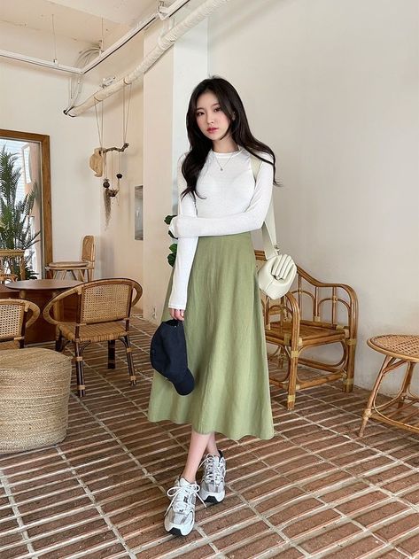 Long Skirt Outfits Korean, Fl Outfits, Canada Outfits, Long Skirt Outfits For Summer, Skirt Outfits Korean, Long Skirt Outfit, Skirt Outfits Aesthetic, Outfit Ideas Korean, Pakistani Kurta