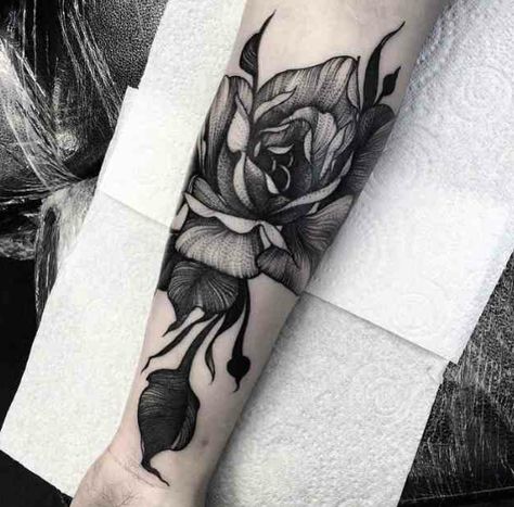 floral tattoo Violet Tattoo, Vogel Tattoo, Small Rose Tattoo, Foot Tattoos For Women, Tattoos For Women Flowers, Tattoo Rose, B Tattoo, Music Tattoos, Up Tattoos