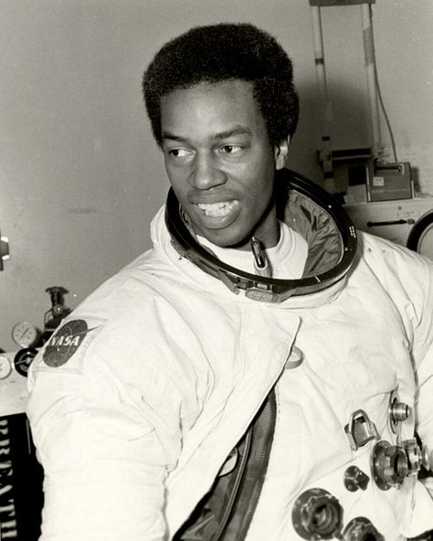 Black Astronauts, African American Inventors, African American History Month, Nasa Engineer, Space Shuttle Challenger, Omega Man, Nasa Astronaut, Hidden Colors, Cape Canaveral