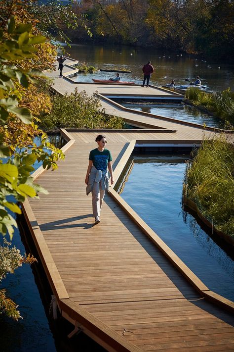 Floating Architecture, Nails Flowers, Urban Intervention, Floating Garden, Urban Landscape Design, Wallpaper Flower, Kayak Tours, Chicago River, River Park