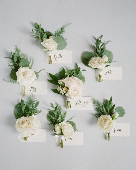 Green Groom And Groomsmen, Green Groom, Elegant Wedding Bouquets, Wedding Boutonnieres, Beach Wedding Centerpieces, Beach Theme Wedding Invitations, Bridal Theme, Beach Wedding Flowers, Unique Wedding Flowers