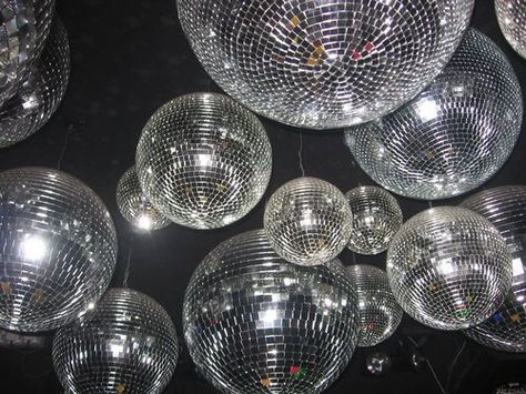 Disco balls Disco Ball Desktop Wallpaper, Disco Ball Macbook Wallpaper, Horizontal Wallpaper Aesthetic, Disco Ball Aesthetic, Aesthetic Horizontal, Horizontal Wallpaper, Disco Aesthetic, Lizzie Hearts, Ball Aesthetic