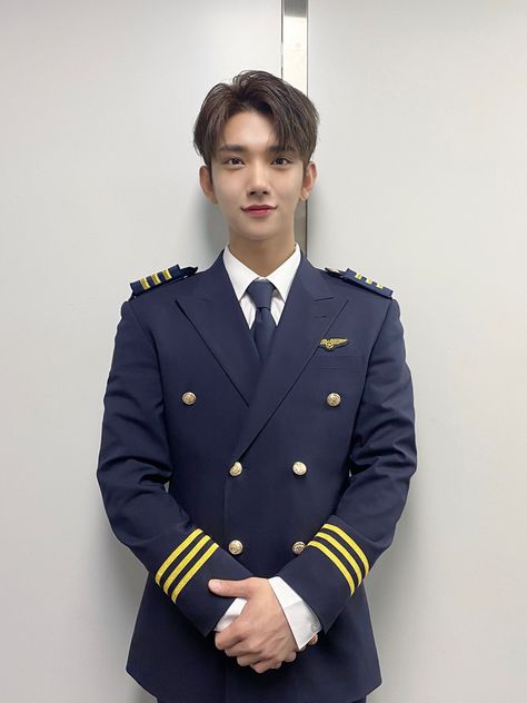 Carat Membership, Pilot Uniform, Choi Hansol, Hong Jisoo, Joshua Seventeen, Adore U, Joshua Hong, Going Seventeen, Best Flights