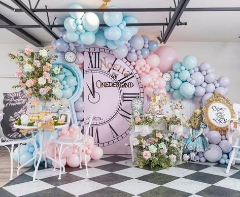 2023 Balloon Garland, Alice In Onederland Balloons, Alice In Onederland Balloon Arch, Onederland Birthday Theme, Alice In Wonderland Balloon Decor, Alice In Wonderland Balloons, Alice In Wonderland Birthday Decorations, Alice In Wonderland Balloon Arch, One Derland First Birthday