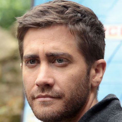 Jake Gyllenhaal Hairstyle Jake Gyllenhaal Haircut, Modern Short Hairstyles, Buzz Cuts, Men's Hairstyle, Men's Short Hair, Men Haircut Styles, Corte De Cabelo Masculino, Mens Haircuts Short, Jake Gyllenhaal