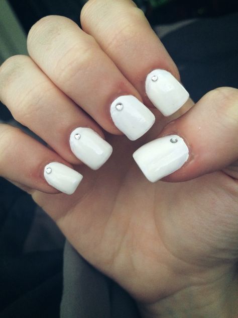 White square nails with one diamond White Square Nails, Kids Nails, Sports Shoes For Girls, Palm Tree Art, Nails Design With Rhinestones, White Nail Designs, Nails For Kids, Healthy Meals For Two, Diamond Nails