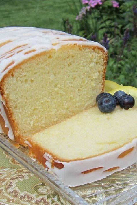 Yummy Lemon Coconut Loaf | "Made this with 1:1 coconut oil instead of butter and it smelled so amazingly coconutty as it baked. This ended up being pretty easy and good." #bread #breadrecipes #bakingbread Yellow Treats, Lemon Coconut Loaf, Lemon Cream Cheese Bars Recipe, Coconut Loaf, Lemon Cream Cheese Bars, Lemon Treats, Bread Loaves, High Altitude Baking, Lemon Loaf Cake