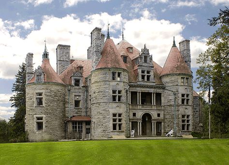 Castle for sale in Great Barrington, MA.  Up for grabs for a mere $15 Million :) Massive Castle, Medieval Castle Great Hall, Castles In America, French Chateau Style, American Castles, Boldt Castle, Great Barrington, Eastnor Castle, Chateau Style