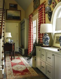 Splendid Sass: JAMES FARMER ~ GREAT DESIGN Casa Country, Hallway Design, Stair Case, Atlanta Homes, White Decor, Cottage Decor, Country Cottage, Country Decor, 인테리어 디자인