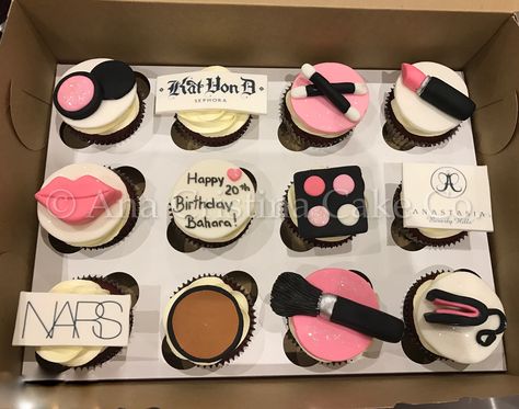 Makeup Themed Cupcakes, Makeup Cupcakes, Bronzer Eyeshadow, Makeup Themes, Carnival Birthday Party Theme, Make Up Cake, Birthday Makeup, Cupcakes Cake, Custom Cupcakes