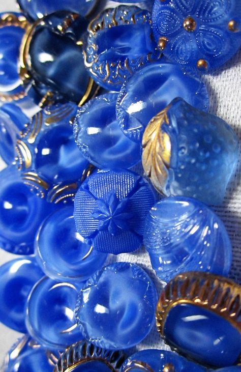 Beautiful Blue Vintage Glass Buttons ~ mostly MoonGlow. Blue Bayou, Buttons For Sale, Moon Glow, Antique Buttons, Button Art, Button Jewelry, Feeling Blue, Love Blue, Button Crafts