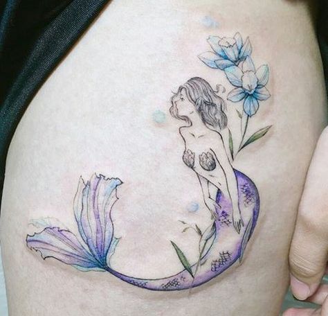 Watercolor Mermaid Tattoo, Beachy Tattoos, Hawaii Tattoos, Foot Tattoos For Women, Watercolor Mermaid, Fantasy Tattoos, Ocean Tattoos, Mermaid Tattoo, Mermaid Tattoos