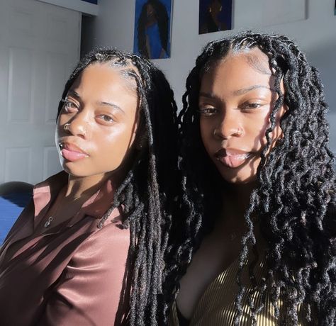 Long Curly Locs, Ethnic Hairstyles, Protective Hairstyles Braids, Black Femininity, Wig Making, Long Curly, Locs Hairstyles, Protective Hairstyles, Baddie Outfits Casual