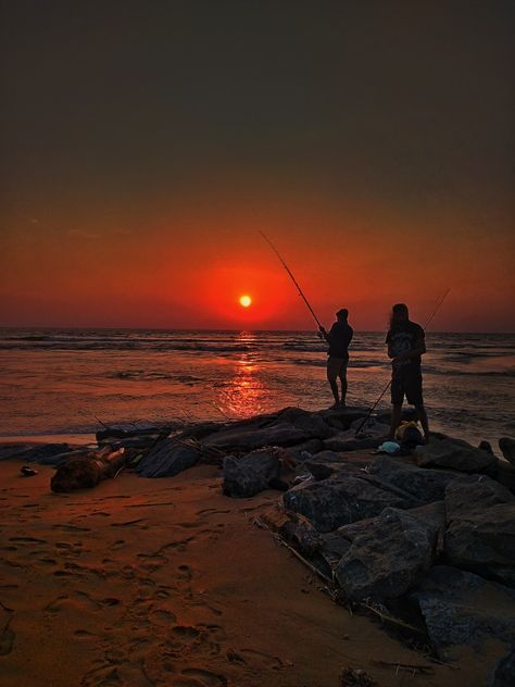 Beach Fishing Aesthetic, Teagan Core Aesthetic, Teagan Core, Fisherman Aesthetic, Sunset Edit, Aesthetic Fishing, Fishing Aesthetic, Fishing Couples, 2021 Aesthetic