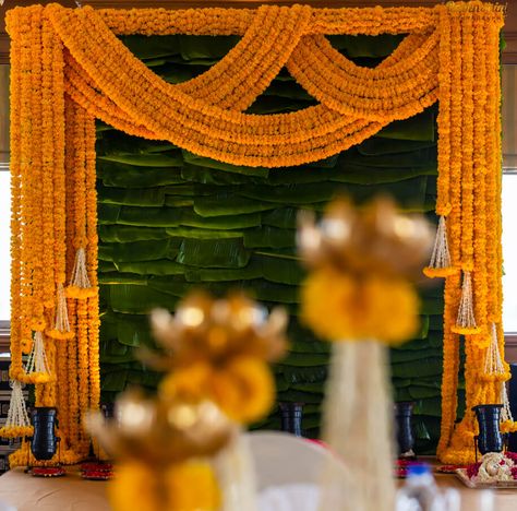 Haldi Decor, Desi Wedding Decor, Diwali Decor, Wedding Backdrop Decorations, Artificial Garland, Wedding Design Decoration, Marigold Flower, Wedding Stage Decorations, Wedding Flower Decorations