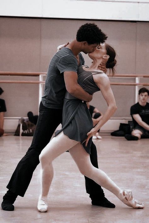 Carlos Acosta, Ballet Couple, The Royal Ballet, Dance Photography Poses, Ballet Poses, Ballet Inspiration, Anatomy Poses, Body Reference Poses, Royal Ballet