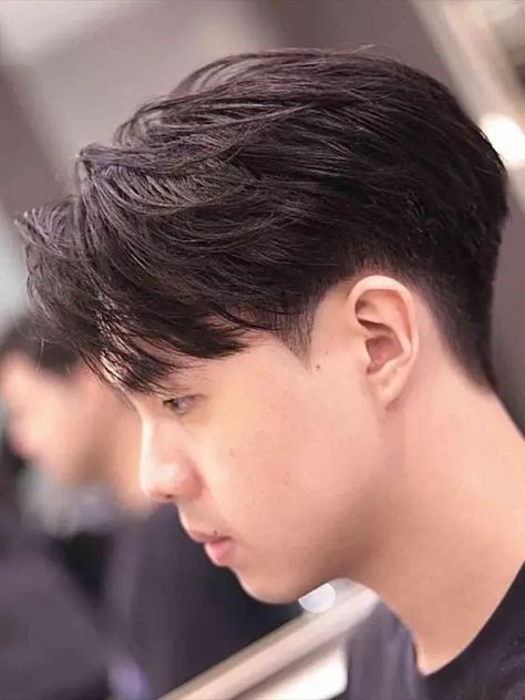 Korean Haircut: 25 Charming Ideas For a Timeless Look Asian Hair Undercut, Slick Straight Hair, Korean Haircut Men, Mens Haircuts Straight Hair, Korean Men Hairstyle, Mens Haircuts Short Hair, Global Hair, Korean Haircut, Men Haircut Curly Hair