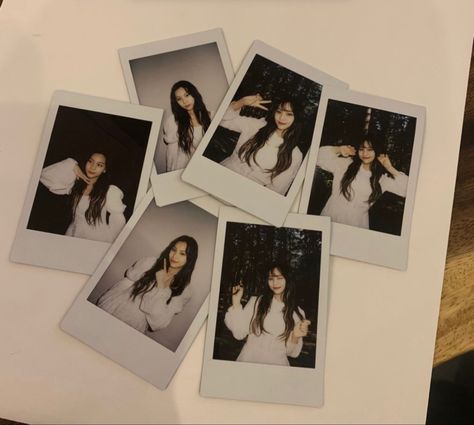 Polaroid Photo Ideas, Aesthetic Polaroid, Photo Ideas Instagram, Polaroid Wall, Group Photography Poses, Korean Photo, Birthday Dinner Party, Polaroid Photo, Group Photography