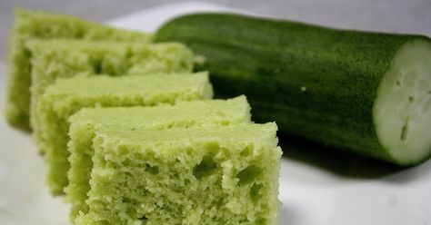 goodyfood: Steamed Cucumber Cake Cucumber Cake, Torte Cupcake, Wedding Cakes With Cupcakes, Baked Donuts, Asian Desserts, Almond Cookies, Little Cakes, Cake Donuts, Sweets Desserts