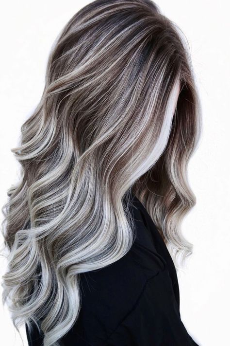 Blonde Strands, Ash Blonde Hair Balayage, Winter Blonde Hair, Blonde Balayage Hair, Balayage Ideas, Rambut Brunette, Blonde Highlights On Dark Hair, Balayage Hair Color Ideas, Icy Blonde Hair