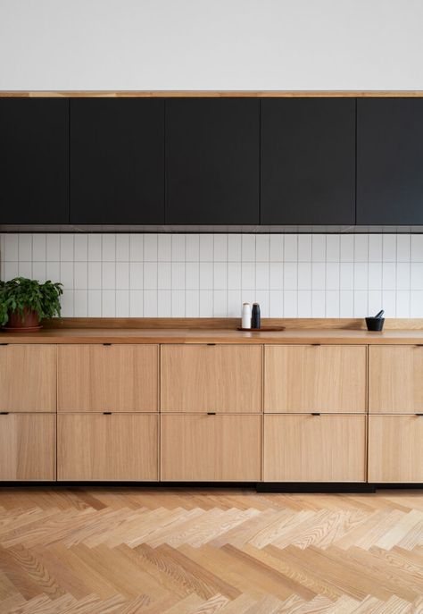 Edinburgh Apartment, Arch Kitchen, Tile Back Splash, Kitchen Ikea, Ikea Kitchen Cabinets, Bespoke Kitchens, Ikea Kitchen, Wooden Cabinets, Kitchen Inspo