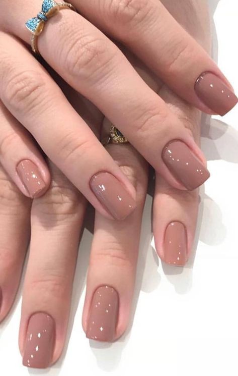 Nude Shades Nails, Nude Shellac Nails, Elegant Touch Nails, Nail Paint Shades, Summer Nail Colors, Beauty Hacks Nails, Hello Nails, Vintage Nails, Subtle Nails