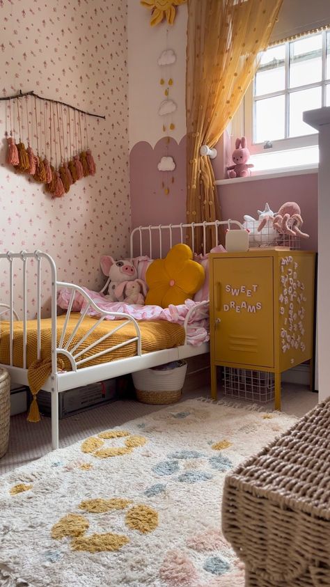 Nursery Room Ideas Small Space, Baby Girl Room Ideas Toddler, Toddler Girl Rooms Ideas, Shared Girls Room Toddler And Baby, Small Kids Bedroom Storage Ideas, Kids Room Design Colorful, Toddler Room Ideas Girl Colorful, Kids Girl Bedroom Ideas, Three Year Old Bedroom Girl