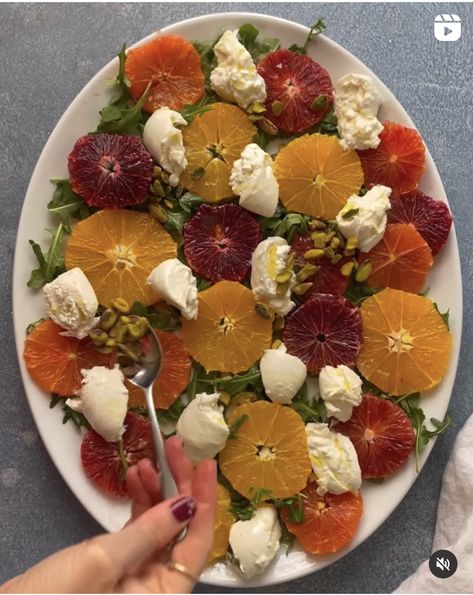 Recipe Ideas Healthy, Burrata Recipe, Fresh Appetizers, Burrata Salad, Spring Recipe, Citrus Salad, Roasted Strawberries, Dinner Party Summer, Orange Salad