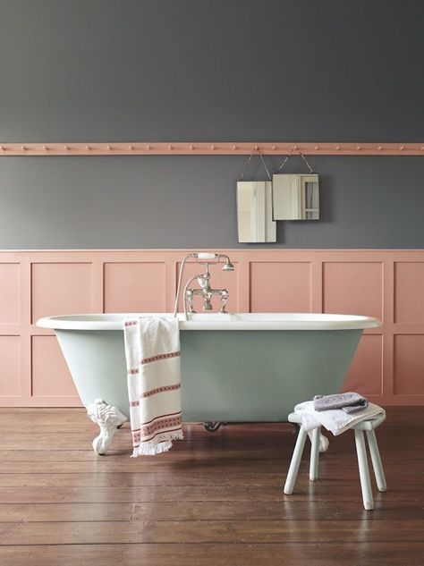 GREY & CORAL (and a hint of mint!) Colours That Go With Grey, Coral Bathroom, Bathroom Decor Colors, Paint Your House, Grey And Coral, Bathroom Paint Colors, Living Room Color Schemes, Bathroom Color, Grey Color Scheme