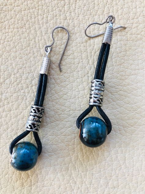 Leather Cord Earrings, Leather Beaded Jewelry, Mirror Earrings, Leather Cord Jewelry, Silver Bead Earrings, Beaded Jewelry Earrings, Diy Leather Bracelet, Leather Jewelry Diy, Diy Jewelry Earrings