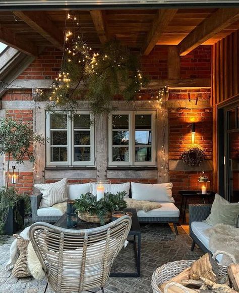 Kate Abt Design on Instagram: "I can only imagine the wonderful cosy evenings that @stillers.home has here. Add some mulled wine or hot chocolate and you're all set. . . . . . . #kateabtdesign #europeandesign #indooroutdoorliving #cosyevening #countryliving #patiodesign #winterdecor #christmasdecor #beams #fridayinspiration #holidaydecor #outdoorentertaining" Winter Decorating Ideas, Christmas Coffee Table Decor, Diy Snow, I Can Only Imagine, Diy Snow Globe, Winter Decorating, Christmas Mantle Decor, Transitional House, Mulled Wine