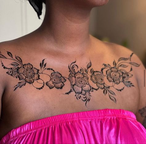 Chest Henna, Henna Chest, Henna Patterns Hand, Henna Designs Arm, Shoulder Henna, Cute Henna Designs, Henna Style Tattoos, Henna Designs Wrist, Henna Nails