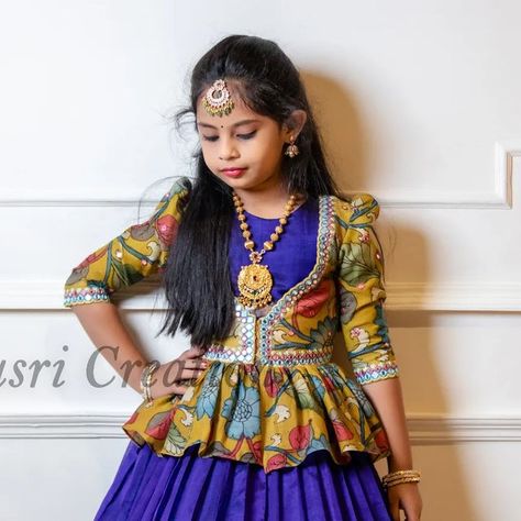 Girls Gown Design, Kids Pattu Pavadai Designs Latest, Langa Blouse For Kids, Traditional Dresses For Kids, Kids Saree, Long Frocks For Kids, Langa Blouse, Lengha Blouse Designs, Frocks For Kids