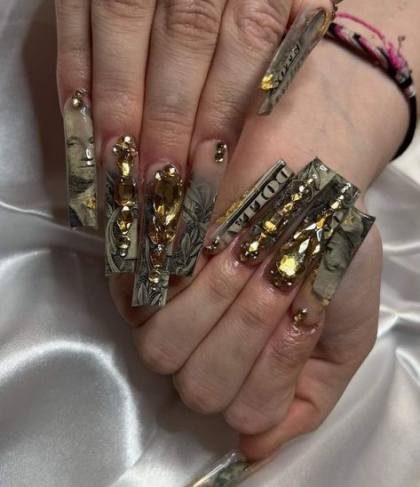 Dollar Nails Designs, Money Set Nails, Money Nails Designs, Theme Nails, Real Outfits, Fye Nails, Money Nails, Vegas Nails, Junk Nails