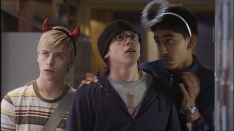 Maxxie + Sid + Anwar Skins Generation 1, Mitch Hewer, Mike Bailey, Cats Quotes, Quotes Movie, Skin Aesthetics, Skins Uk, Super Quotes, Cat Quotes