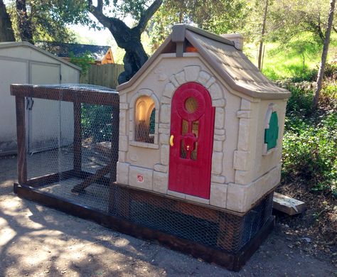 Chicken coop using the kids old playhouse :) #chickencoop #playhousechickencoop #farmlife Playhouse Chicken Coop Diy, Kids Playhouse Chicken Coop, Plastic Playhouse Chicken Coop, Chicken Coop From Playhouse, Playhouse Into Chicken Coop, Play House Chicken Coop, Kids Plastic Playhouse, Playhouse Chicken Coop, Cheap Chicken Coops