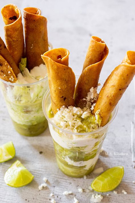 Flautas Ahogadas, Rolled Tacos, Mexican Snacks, Boda Mexicana, Catering Ideas, Mexican Party, Mexican Wedding, Party Food Appetizers, Food Appetizers