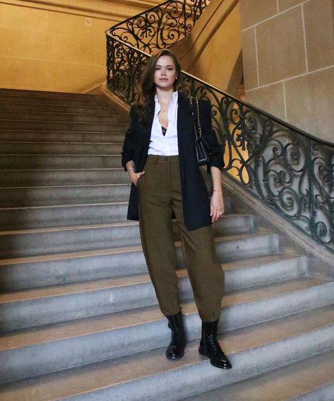 Elegant Smart Casual, Valeria Lipovetsky, Casual Trendy Outfits, Smart Casual Work, Classy Business Outfits, Work Outfits Women Office, Smart Casual Women, Business Professional Outfits, Smart Casual Work Outfit