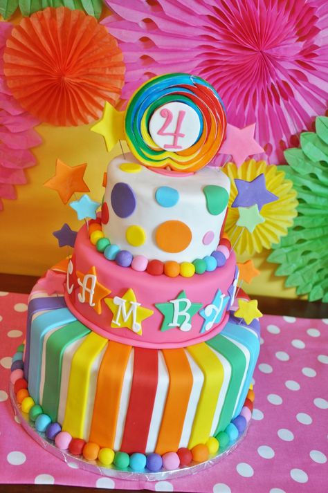 Birthday Cake Rainbow, Colorful Birthday Cake, Carnival Cakes, Cake Rainbow, Rainbow Birthday Cake, Rainbow Parties, Rainbow Birthday Party, Carnival Birthday Parties, Colorful Birthday