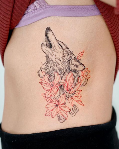 Aggressive Tattoo, Wolf Tattoos For Women, Mysterious Tattoo, Lover Tattoo, Aggressive Animals, Tattoo Shows, Elephant Tattoo, Tattoos Art, Wolf Tattoos