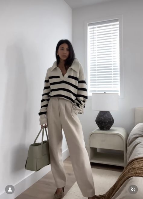 Trouser Airport Outfit, Striped Cardigan Outfit Aesthetic, 2023 Minimalist Fashion, Cream Pants Winter Outfit, Tailored Pants Outfit Winter, Minimalist Teacher Outfits, Cream Pants Outfit Winter, Aesthetic Teacher Outfit, Plazzo Pants Outfit