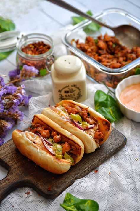 Chicken Sandwich – Savory&SweetFood Easy Spicy Chicken Sandwich, Indian Chicken Sandwich, Saucy Chicken Sandwich, Spicy Chicken Sandwich Aesthetic, Crispy Chicken Sandwich, Ramadan Food, Romantic Breakfast, Food Wastage, Spicy Chicken Sandwiches