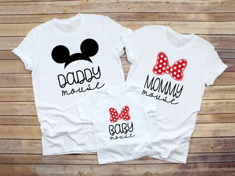 Family Disney Shirts Matching, Twodles Birthday, Matching Disney Shirts, Diy Disney Shirts, Disney Family Vacation, Minnie Party, Minnie Mouse Birthday Party, Minnie Birthday, Mommy Daughter