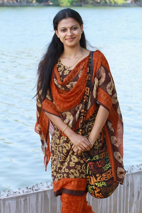 anusree aka anusree nair Anusree Nair, Bhojpuri Actress, Actress Pics, Beautiful Smile Women, India Beauty, Indian Beauty Saree, Beautiful Outfits, Beauty Women, Google Chat