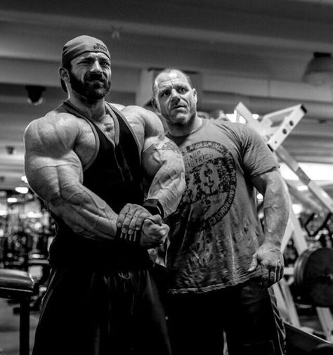 with his coach, Neil Yoda Hill Flex Lewis, Muscle Photo, Bodybuilding Inspiration, Body Beast, Hit The Gym, Ultimate Spiderman, The Guys, Bodybuilding Motivation, Dec 8